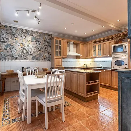 Park & Museum By Next Stop ビルバオ