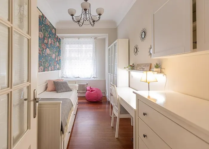 Park & Museum By Next Stop Apartment *